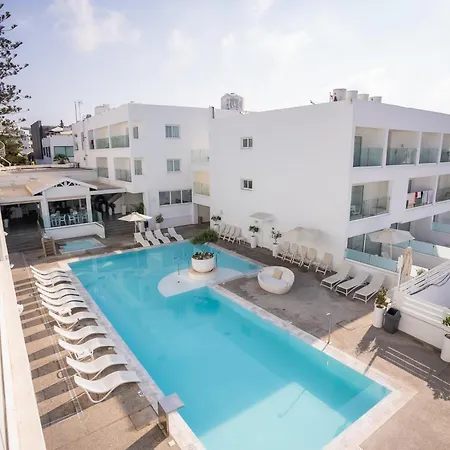 Ξενοδοχείο με διαμερίσματα Liquid
