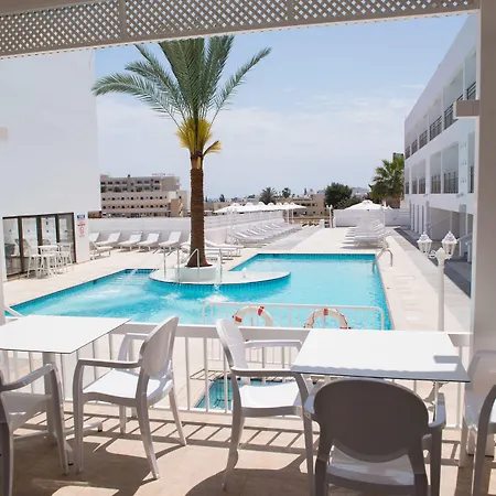 Liquid Aparthotel