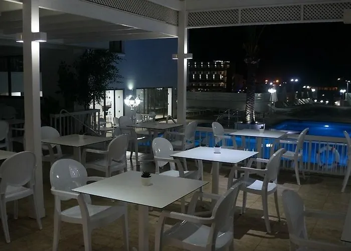 Lägenhetshotell Liquid Ayia Napa