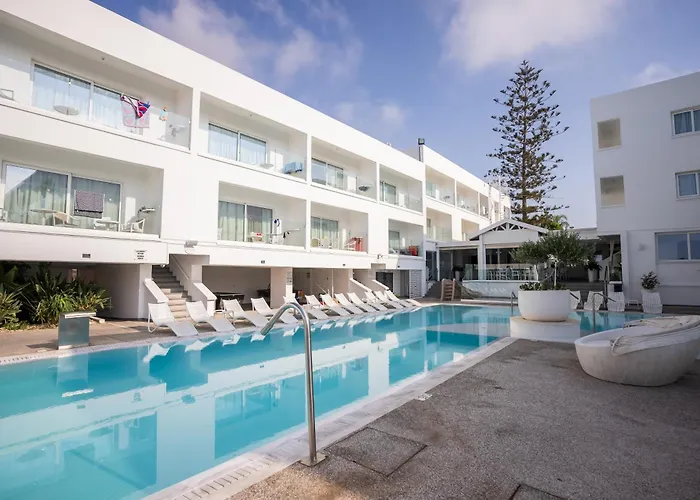 Aparthotel Liquid 4*