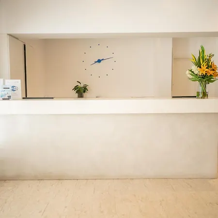 Liquid أيا نابا